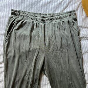 American Eagle Pull On Tulip Hem Pants Green Women's Size M